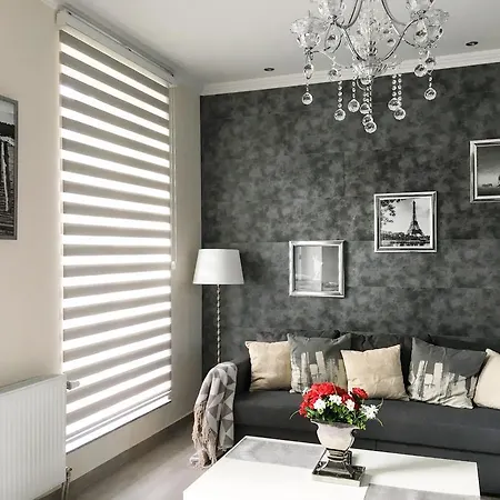 Luxury 3 Bedroom Διαμέρισμα *