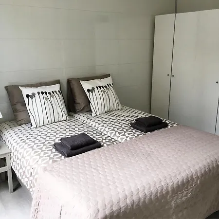Διαμέρισμα Luxury 3 Bedroom Σαρλρουά