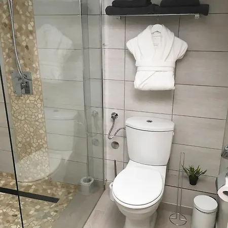 Luxury 3 Bedroom Διαμέρισμα *
